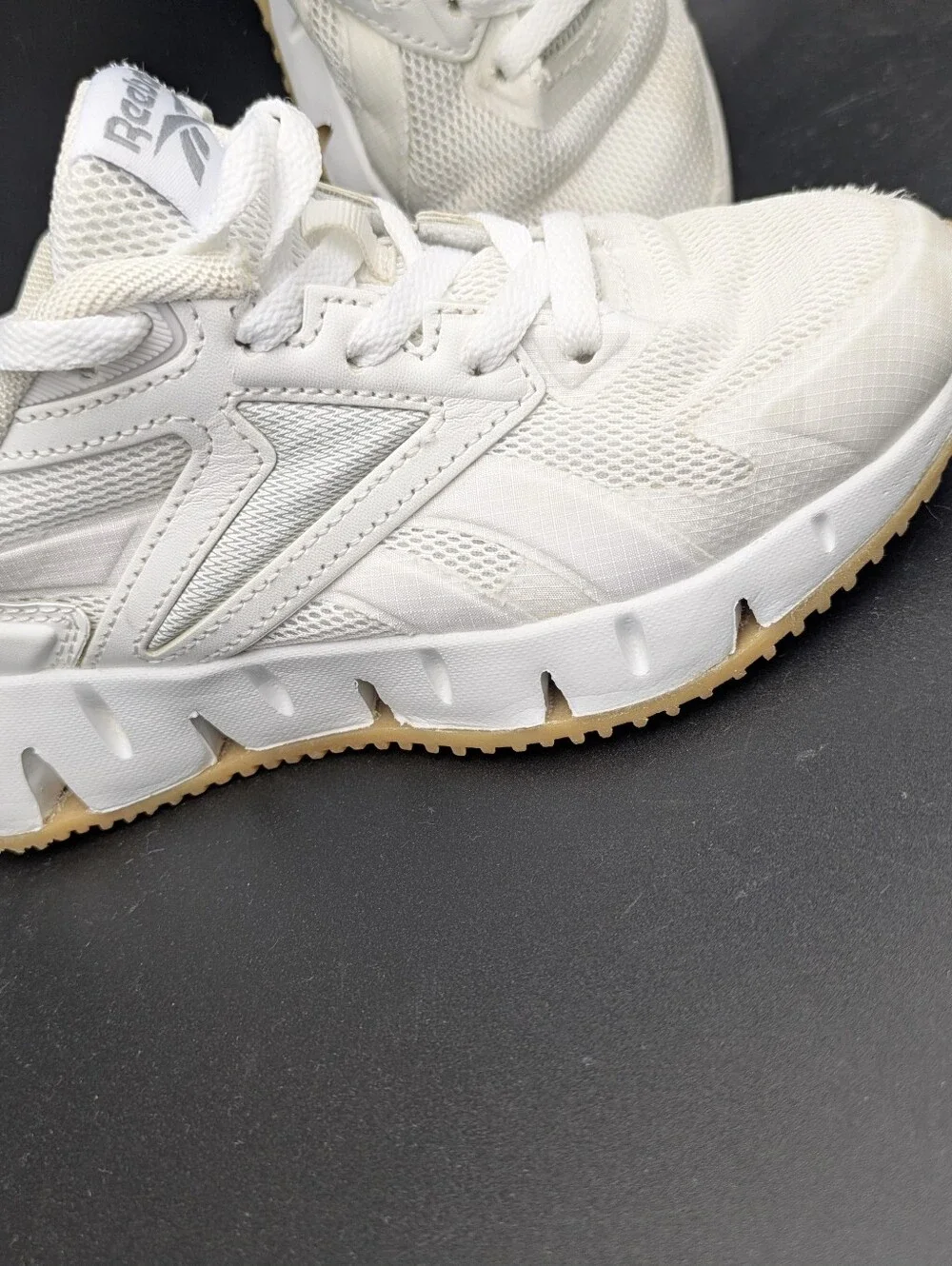 Youth Boys 1k White Reebok Zig Sneakers